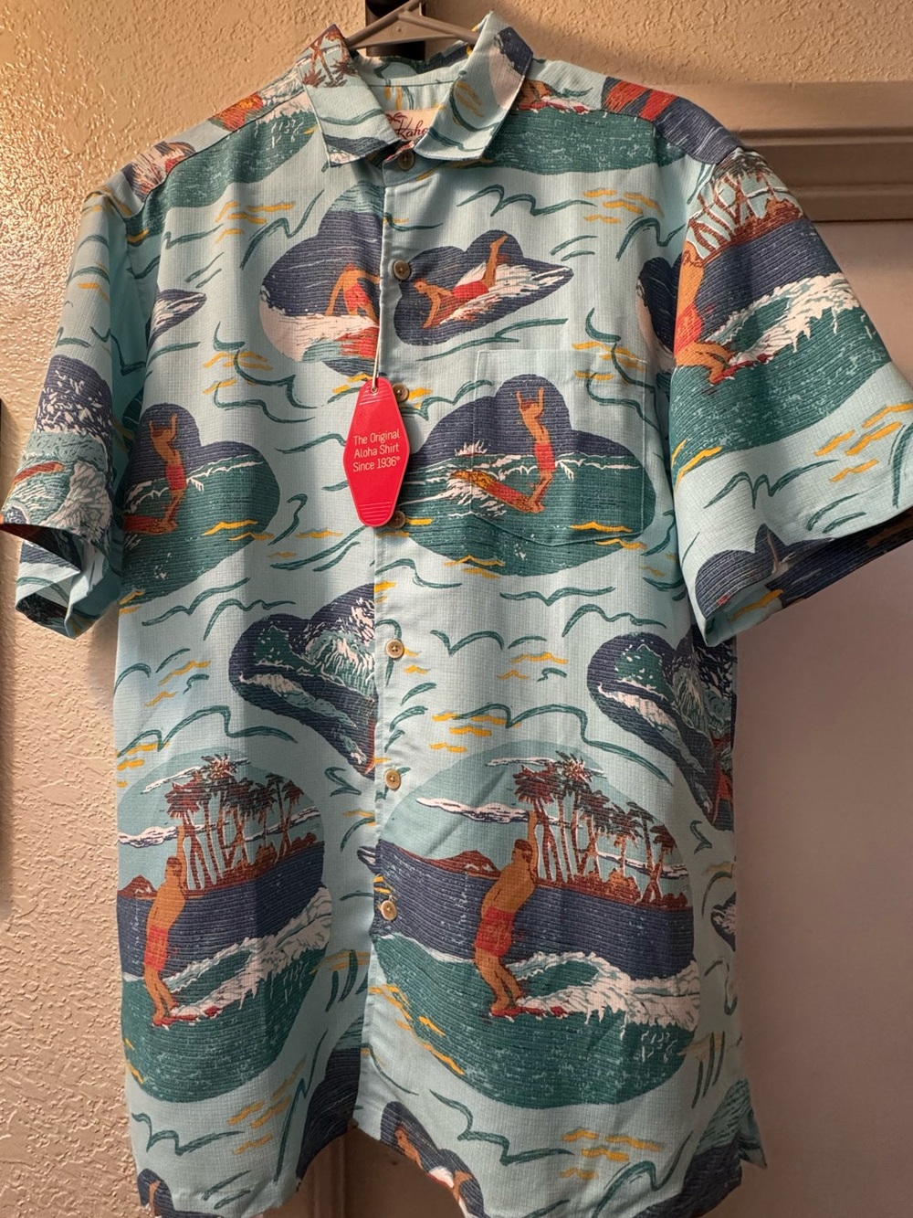 Kahala Aloha Shirt - Wave/Surfer Print